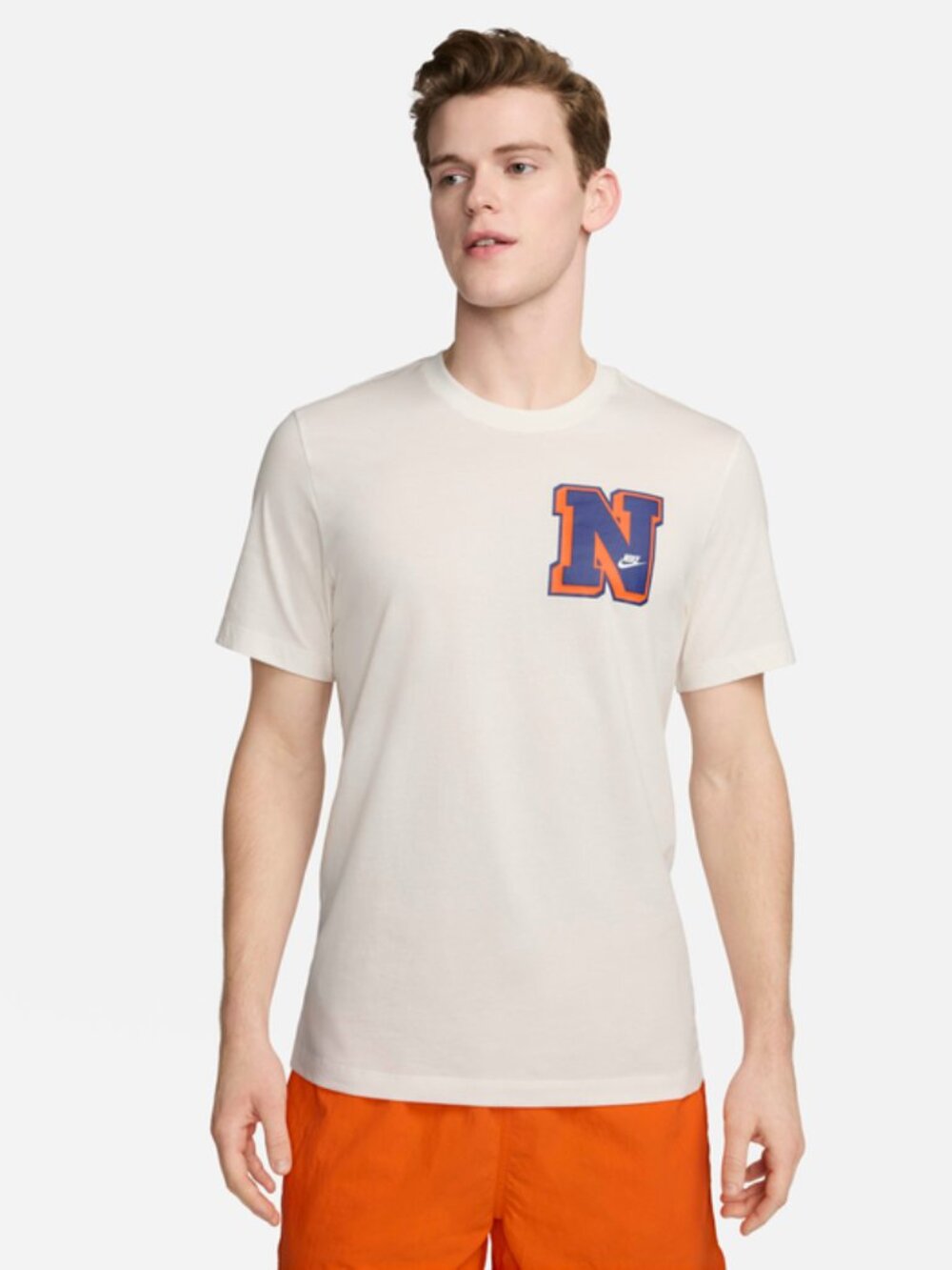 *NWT Men's Nike Varsity Graphic T-Shirt - White